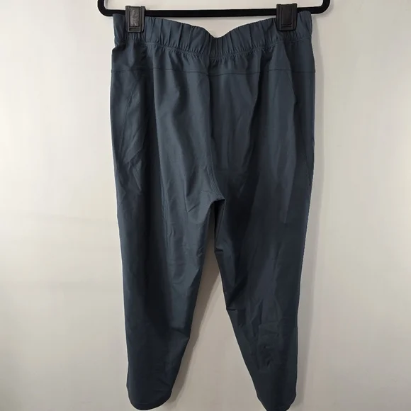Lululemon Next Move Pants Tech Travel Crop Cropped Athletic In Gravity Size 10 - Picture 7 of 11